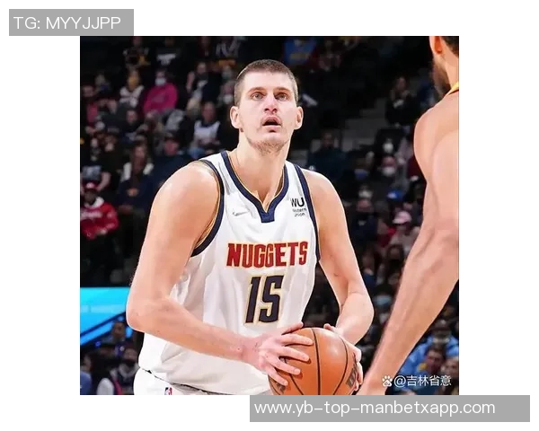 约基奇追平大O成NBA历史单场35分15篮板10助攻纪录的传奇时刻